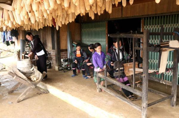 מלון Khach San Sapa Ngay Nay מראה חיצוני תמונה